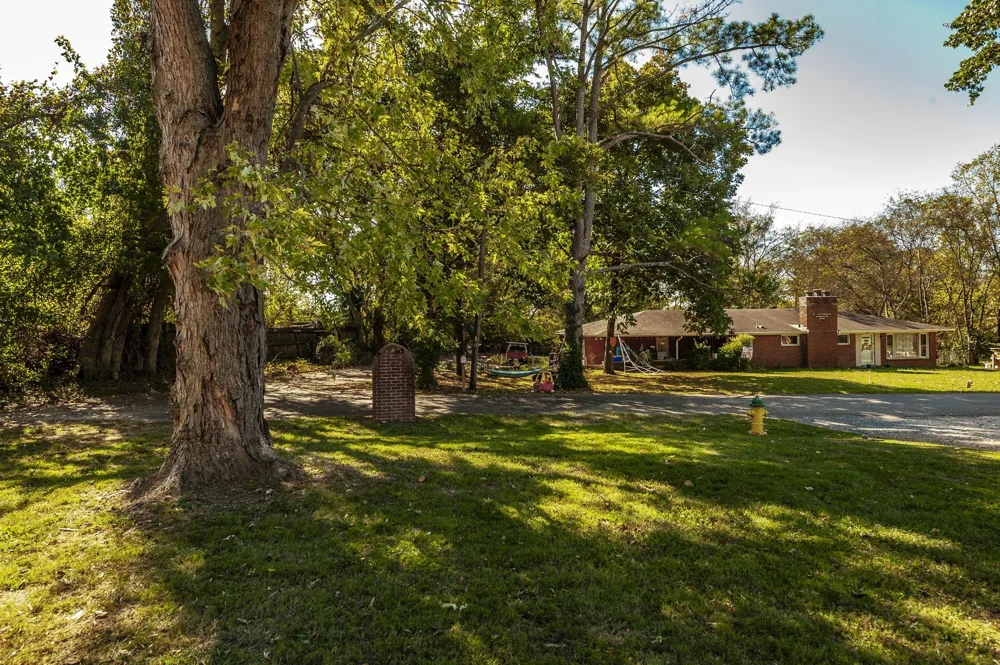 200 Malvin St Gallatin, TN 37066
