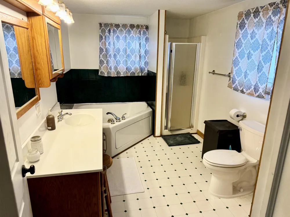 6510 S Begole Road Fulton Township, MI 48871