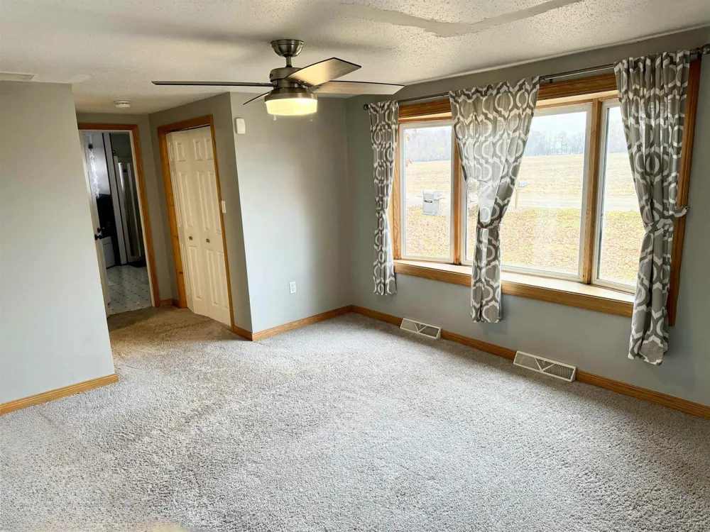 6510 S Begole Road Fulton Township, MI 48871