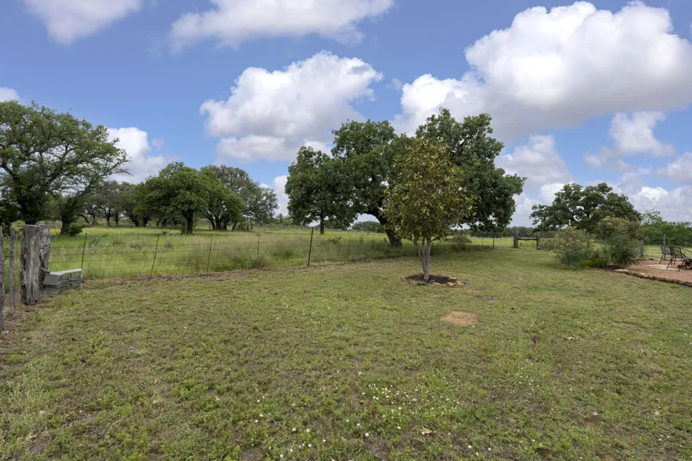 225 Ischar Lane Mason, TX 76856
