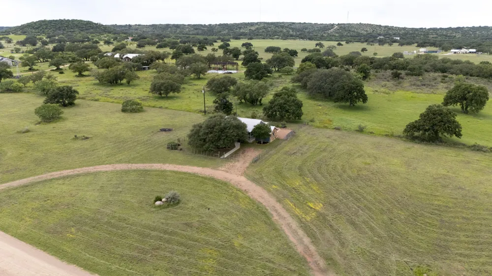 225 Ischar Lane Mason, TX 76856