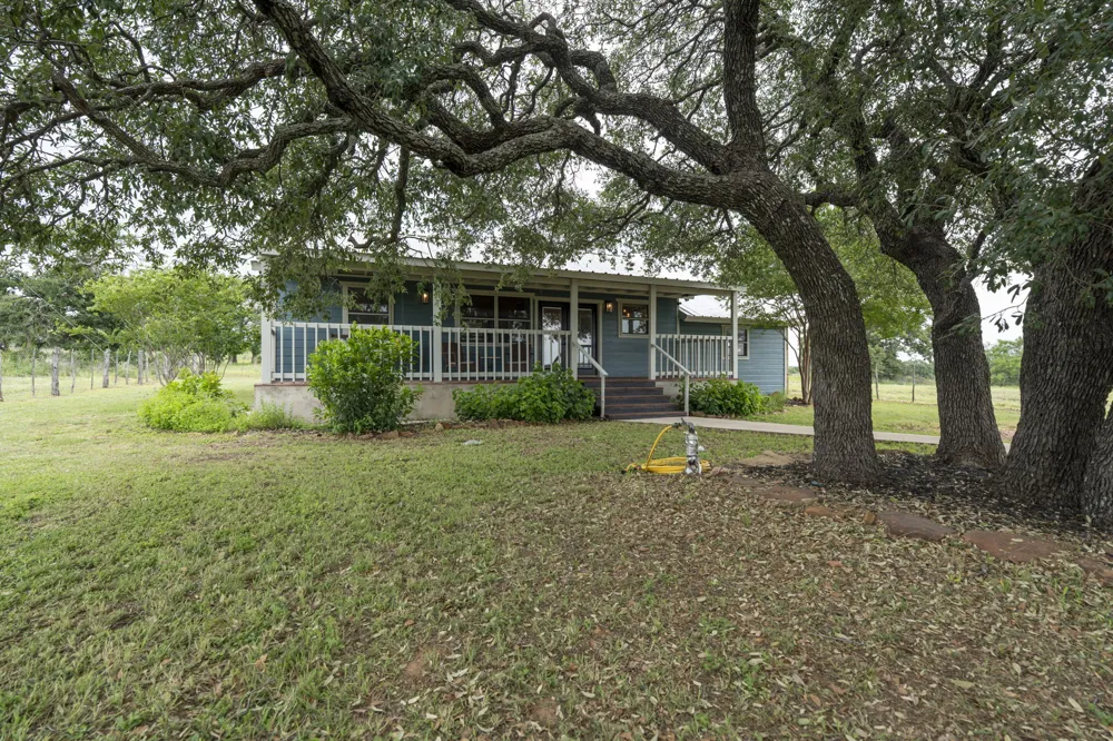 225 Ischar Lane Mason, TX 76856