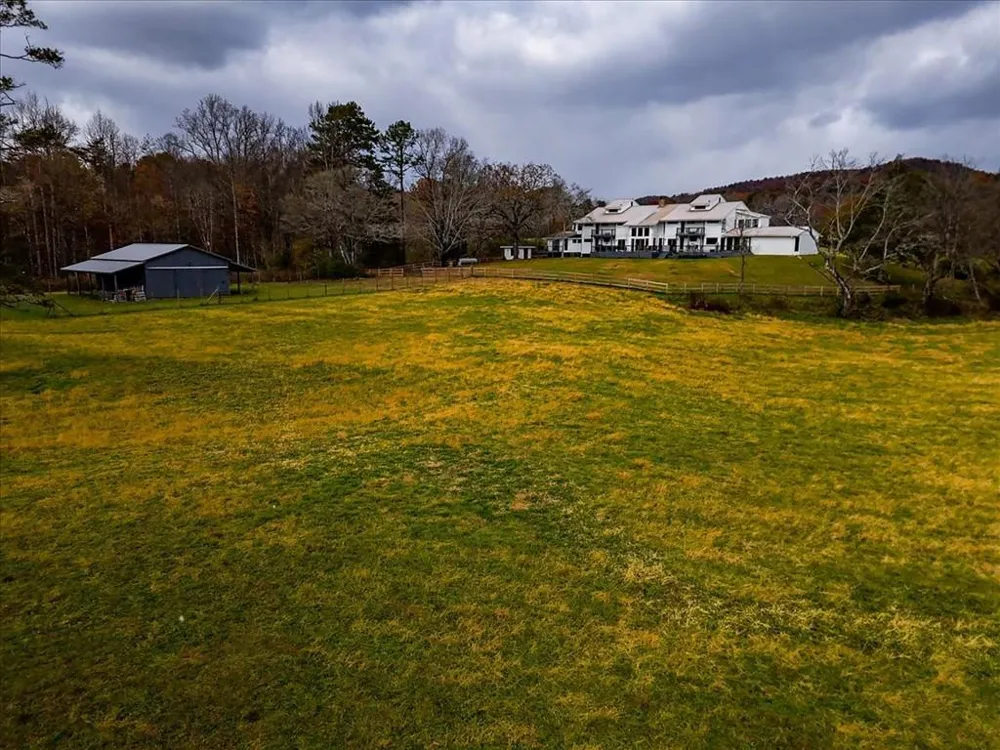 3274 HWY 255 N Sautee Nacoochee, GA 30571