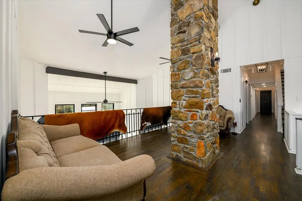 3274 HWY 255 N Sautee Nacoochee, GA 30571