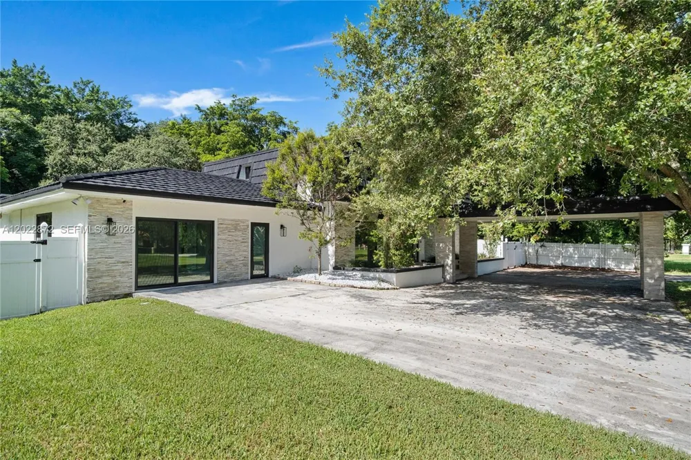 11640 SW 37th Ct Davie, FL 33330