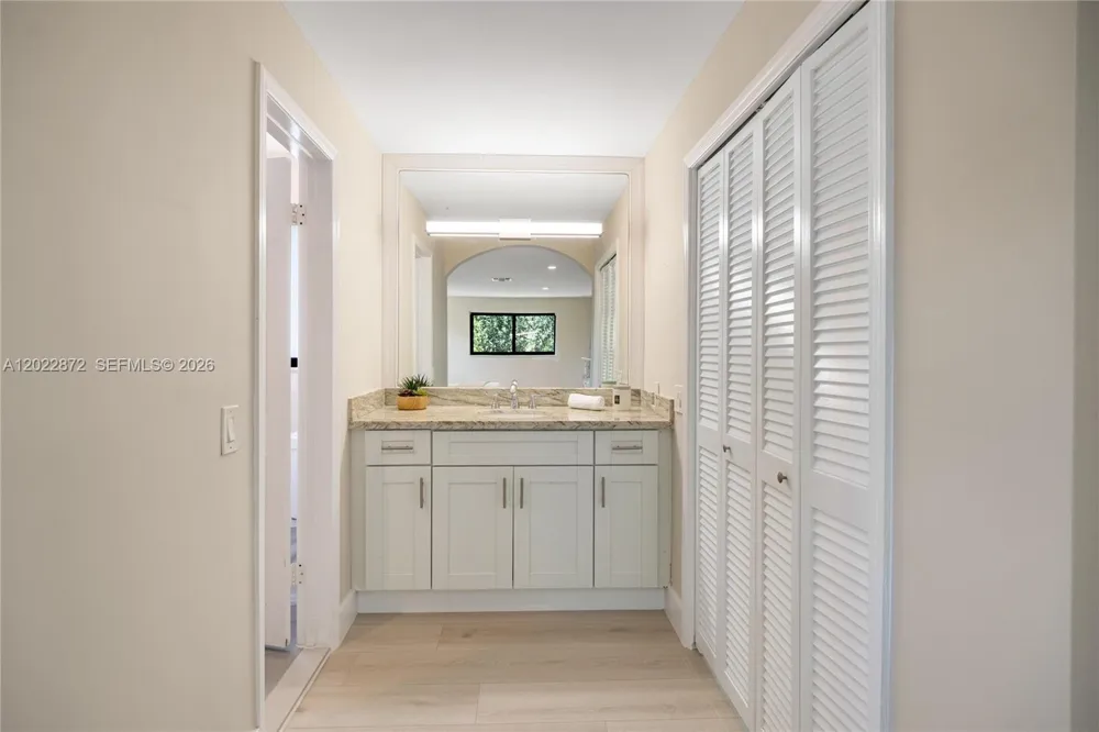11640 SW 37th Ct Davie, FL 33330