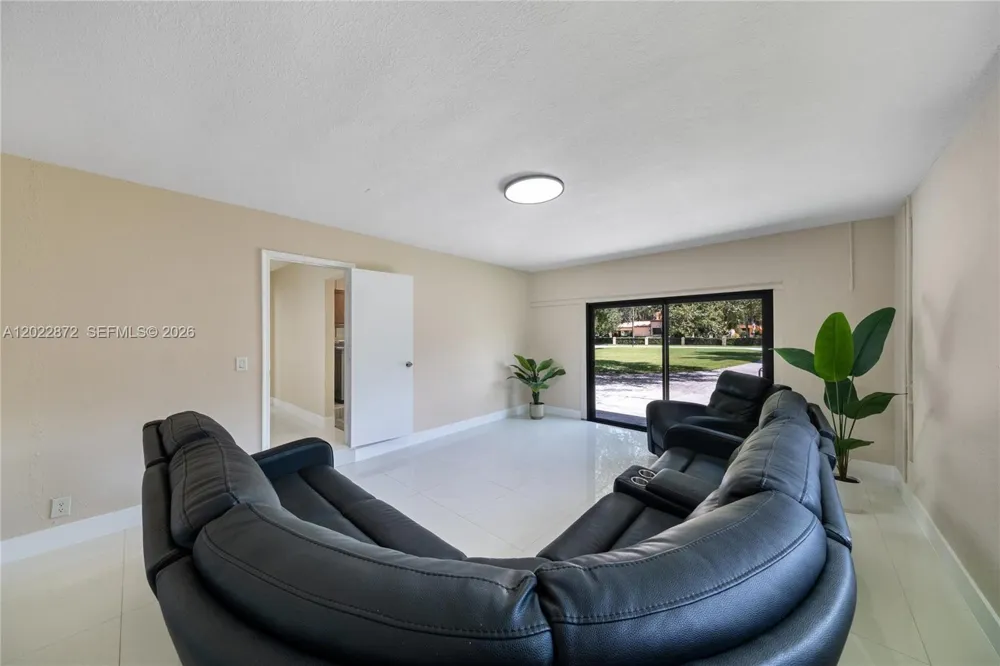 11640 SW 37th Ct Davie, FL 33330