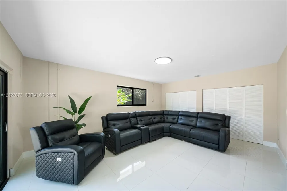 11640 SW 37th Ct Davie, FL 33330