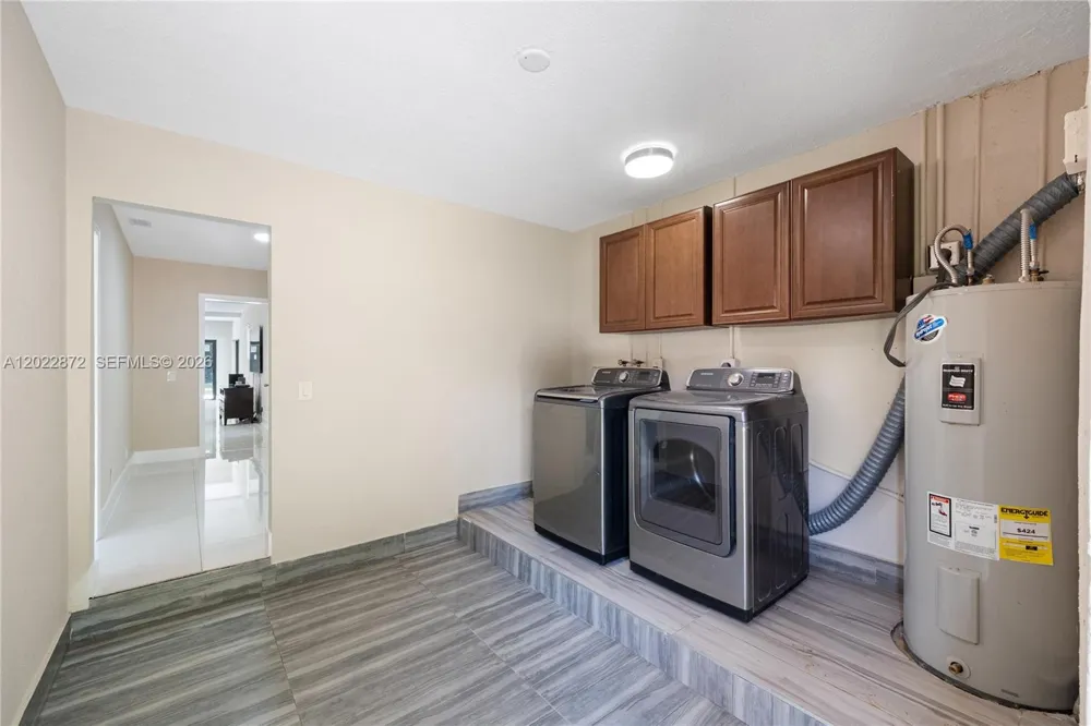 11640 SW 37th Ct Davie, FL 33330