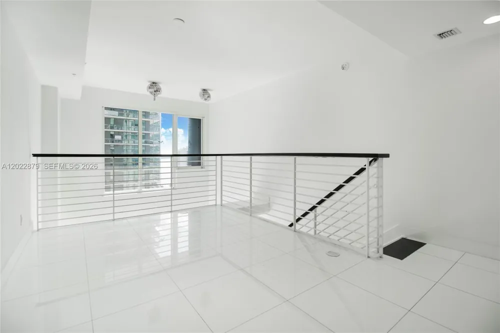 60 SW 13th St #2208 Miami, FL 33130