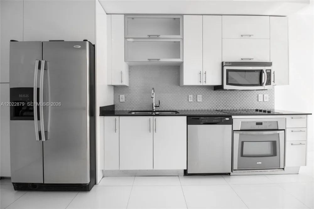 60 SW 13th St #2208 Miami, FL 33130