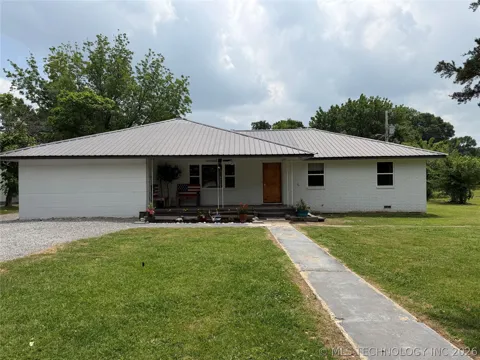 3647 SE State Highway 63