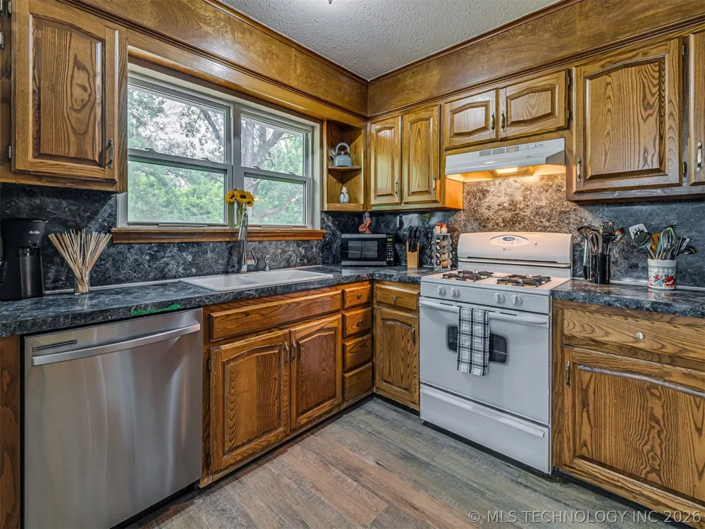 15505 S 291st EastAvenue Coweta, OK 74429
