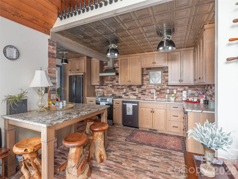 461 Ferguson Cove Loop Clyde, NC 28721