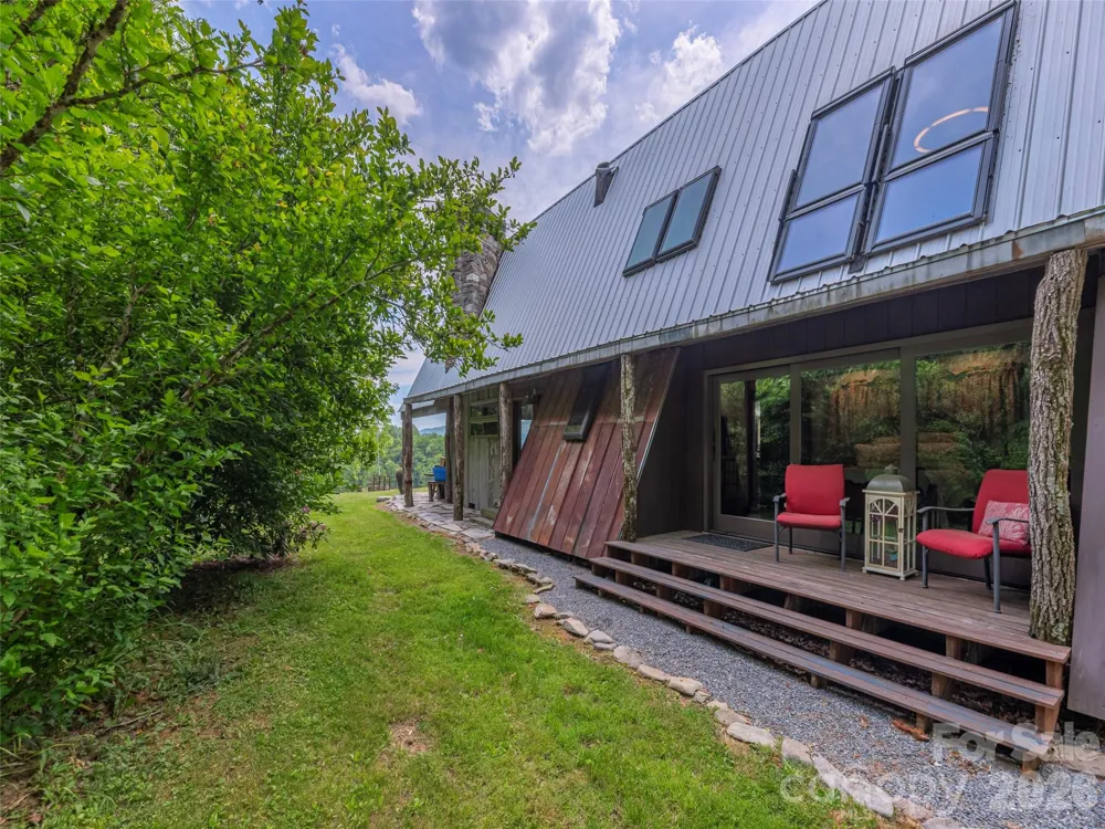 461 Ferguson Cove Loop Clyde, NC 28721