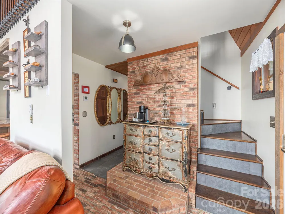 461 Ferguson Cove Loop Clyde, NC 28721