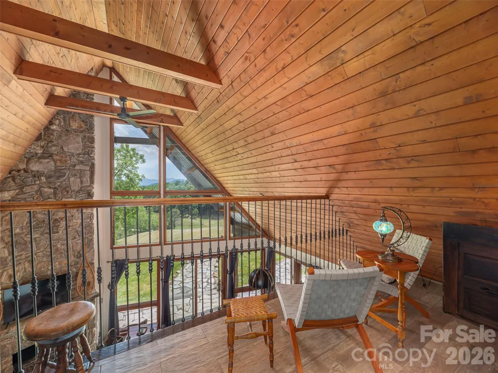 461 Ferguson Cove Loop Clyde, NC 28721