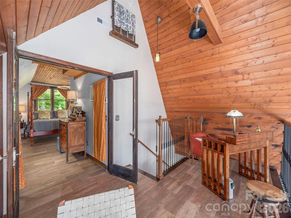 461 Ferguson Cove Loop Clyde, NC 28721