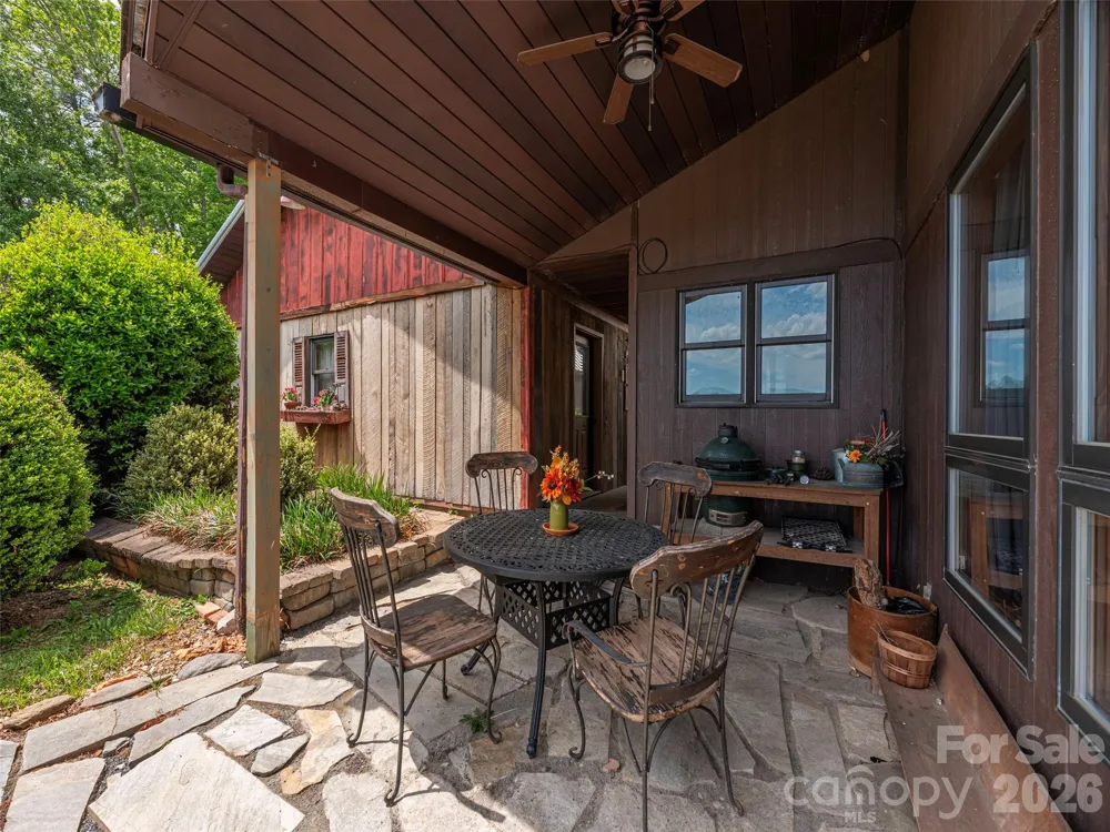 461 Ferguson Cove Loop Clyde, NC 28721