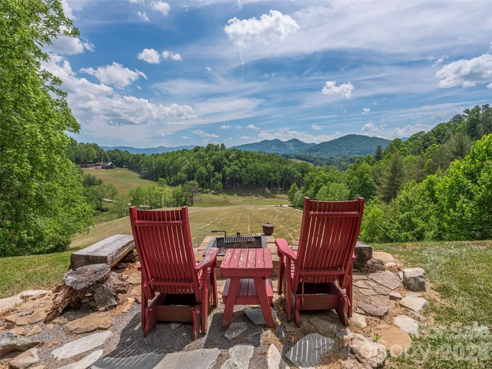 461 Ferguson Cove Loop Clyde, NC 28721