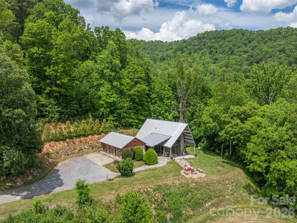 461 Ferguson Cove Loop Clyde, NC 28721