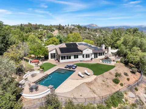 2167 Collomia Ct.