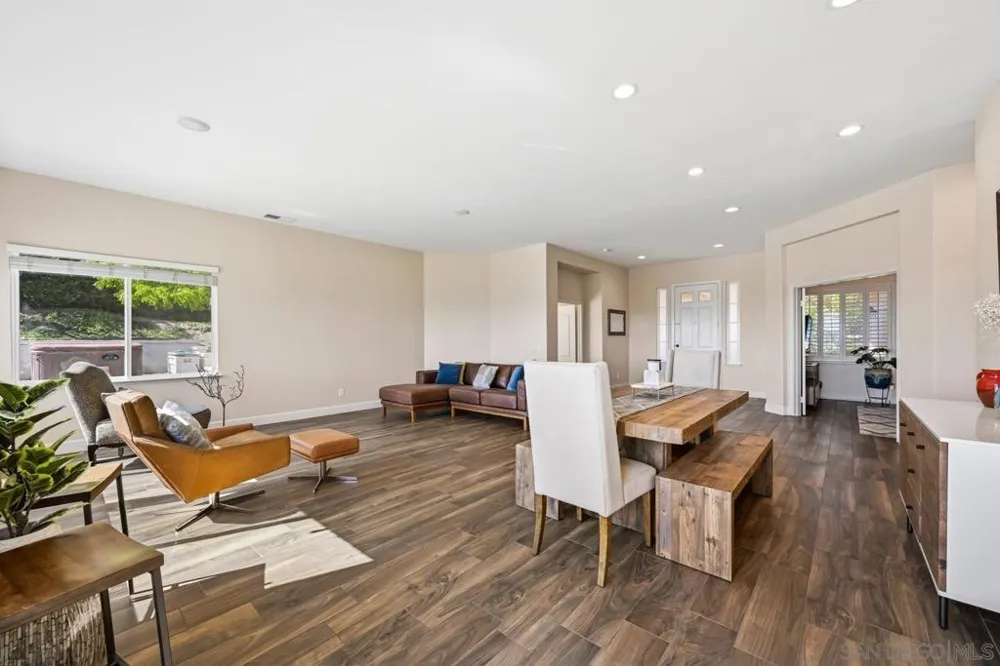 2167 Collomia Ct. Alpine, CA 91901
