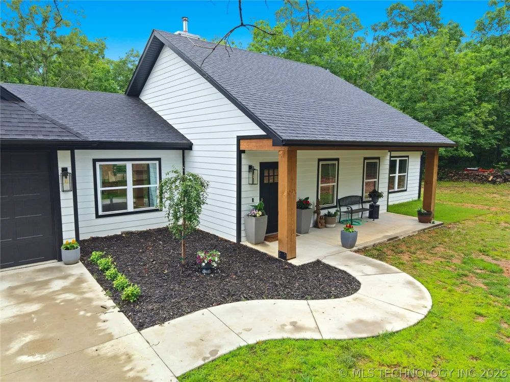 466070 E 800 Stilwell, OK 74960