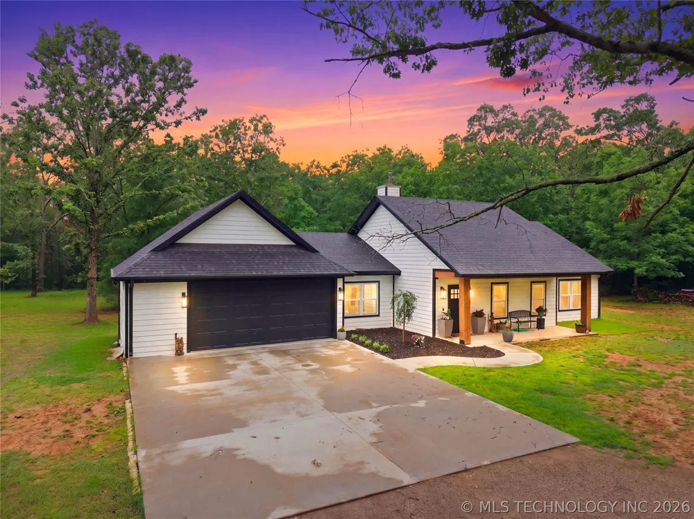 466070 E 800 Stilwell, OK 74960