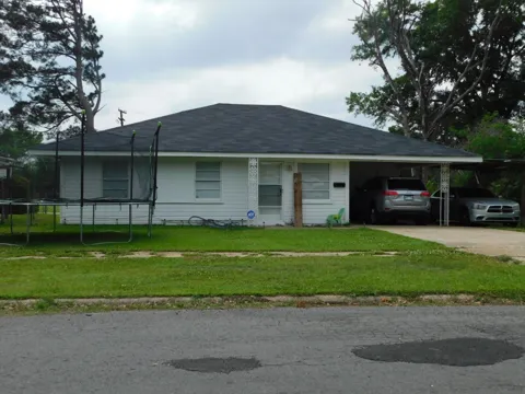 204 SE 3rd Street
