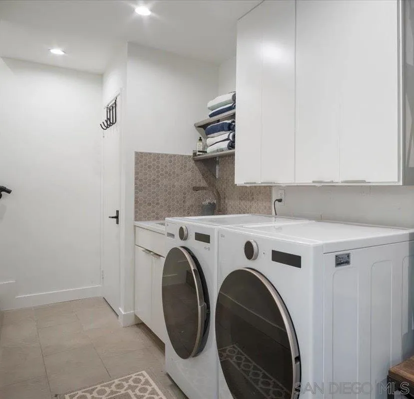 4905 EL ARCO IRIS Rancho Santa Fe, CA 92067