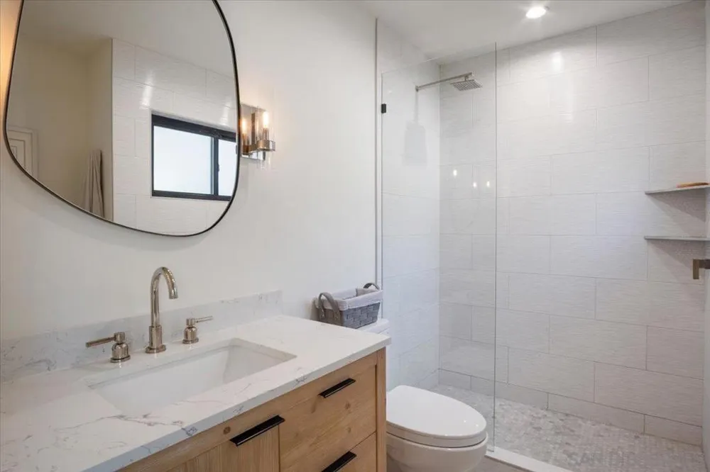 4905 EL ARCO IRIS Rancho Santa Fe, CA 92067