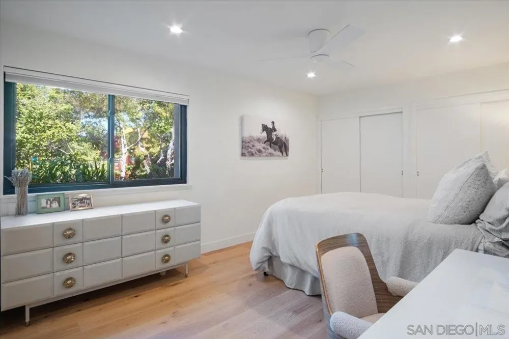 4905 EL ARCO IRIS Rancho Santa Fe, CA 92067