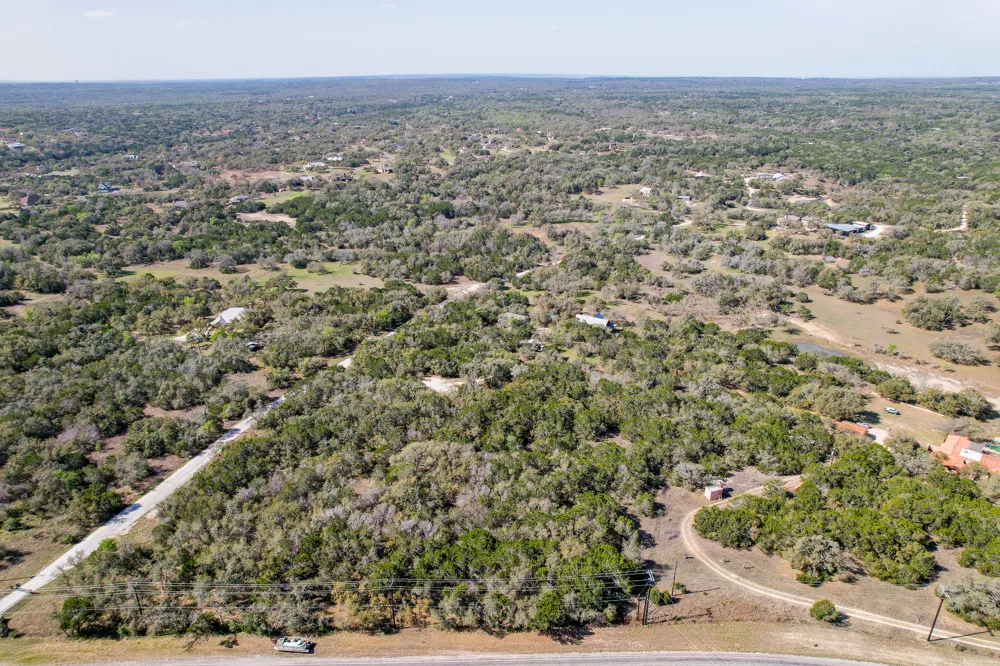 10673 W Fm 150 W Driftwood, TX 78619