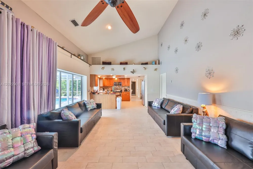 407 SW 37 St Cape Coral, FL 33914