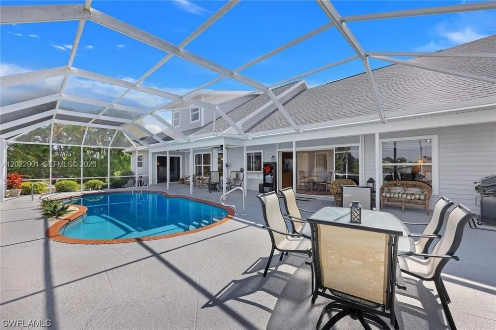 407 SW 37 St Cape Coral, FL 33914