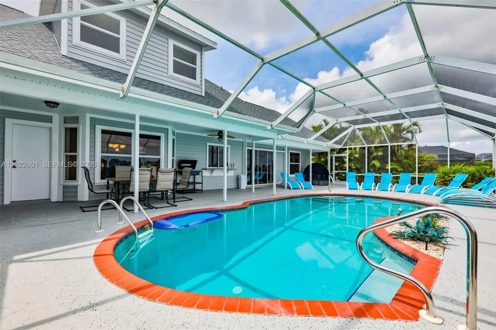407 SW 37 St Cape Coral, FL 33914