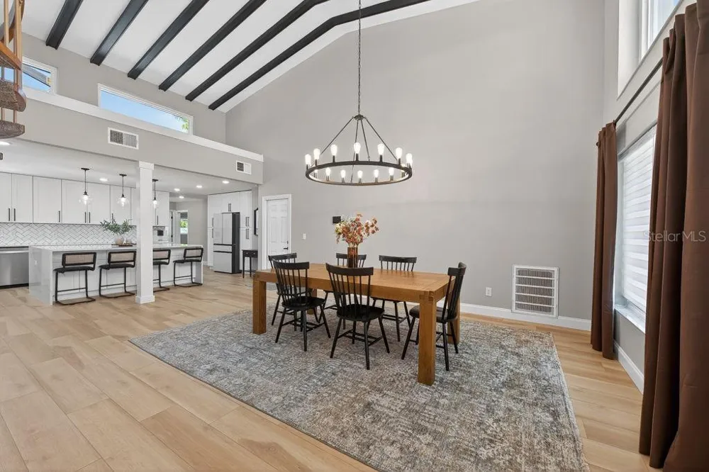 1461 87TH AVENUE St Petersburg, FL 33702