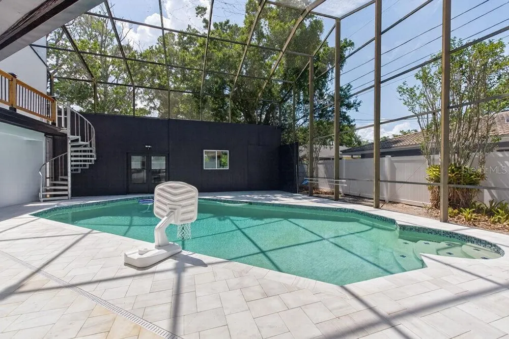 1461 87TH AVENUE St Petersburg, FL 33702