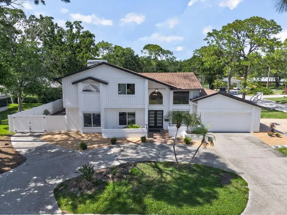 1461 87TH AVENUE St Petersburg, FL 33702
