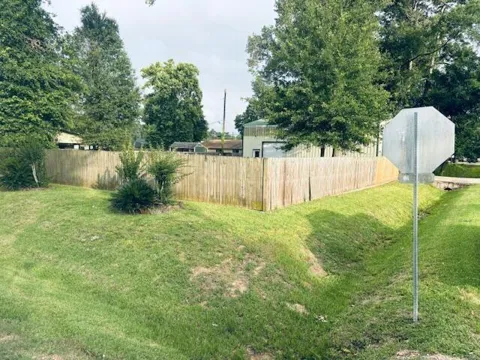 802 Fall Creek Drive