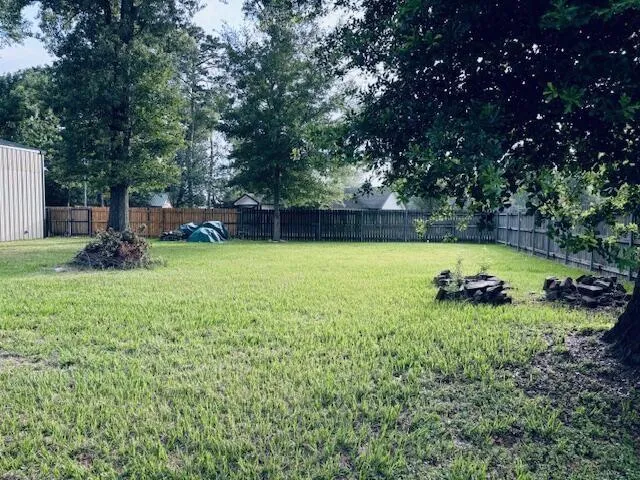 802 Fall Creek Drive Huffman, TX 77336