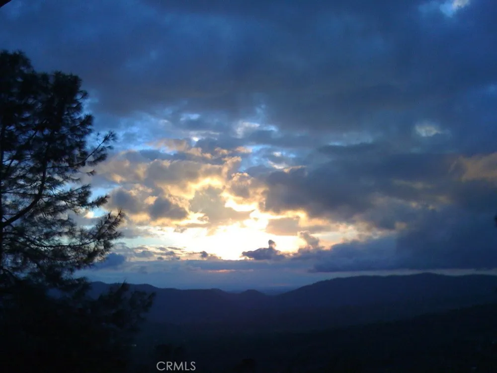 43016 Sunshine Mountain Oakhurst, CA 93644