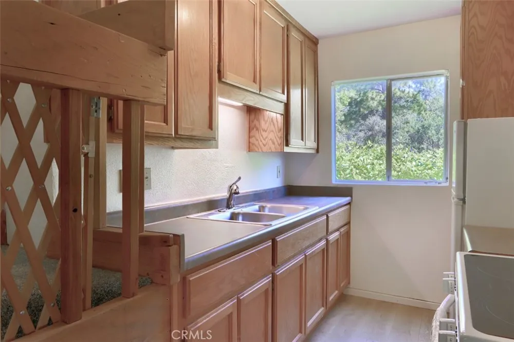 43016 Sunshine Mountain Oakhurst, CA 93644