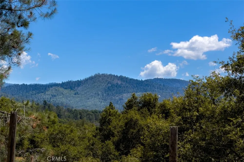 43016 Sunshine Mountain Oakhurst, CA 93644