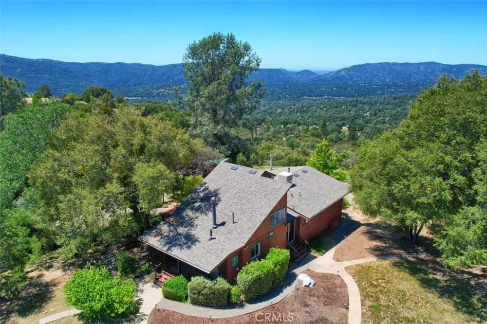 43016 Sunshine Mountain Oakhurst, CA 93644