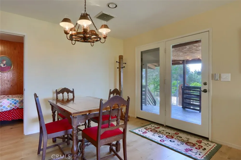 43016 Sunshine Mountain Oakhurst, CA 93644