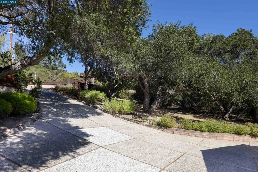 12 Marquard Rd Carmel Valley, CA 93924