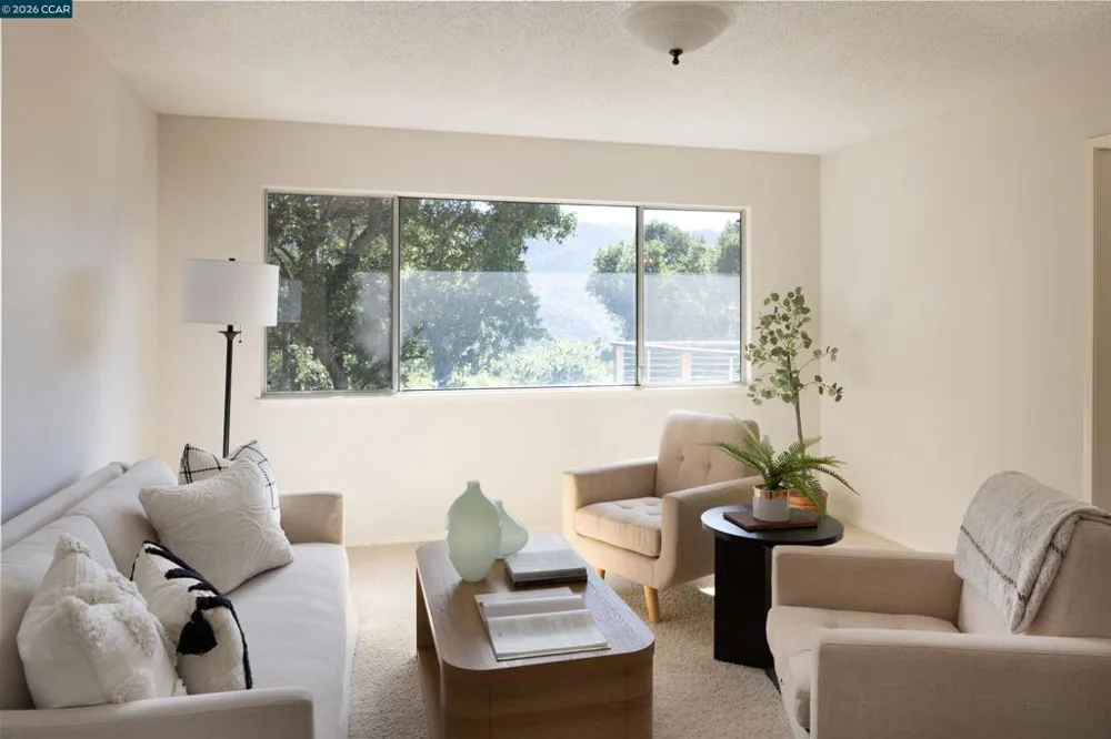 12 Marquard Rd Carmel Valley, CA 93924