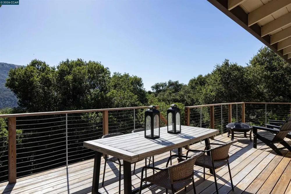 12 Marquard Rd Carmel Valley, CA 93924